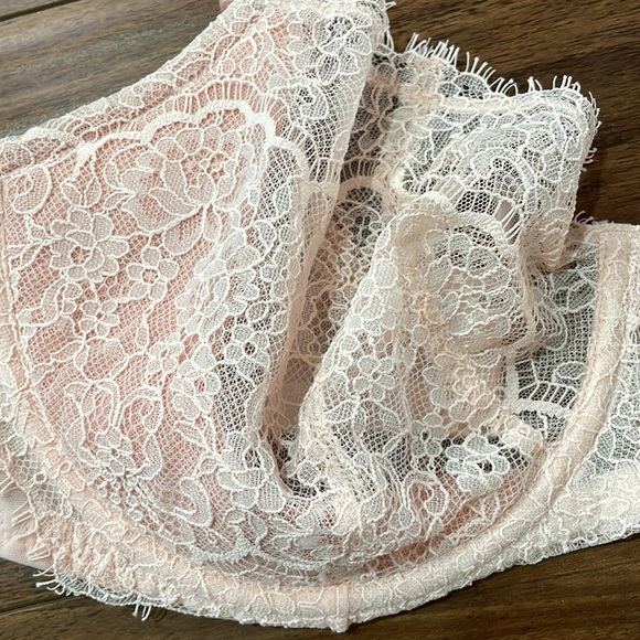Victoria's Secret Push Up Bra - Picture 3 of 7